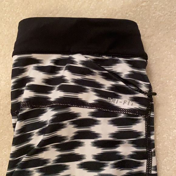 Nike Dri-fit Run Fast Live Fearless Leggings - Picture 2 of 4